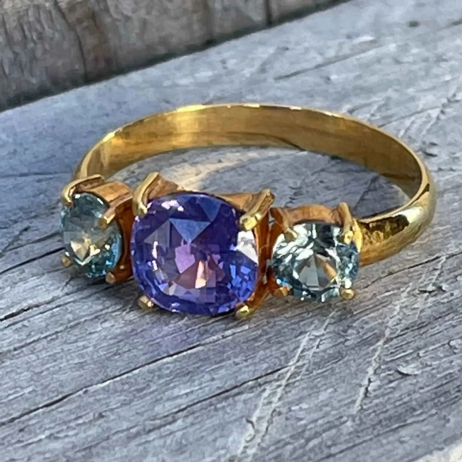 18k Gold Trilogy Sapphires Ring 17 18k Gold Trilogy Sapphires Ring - Image 17