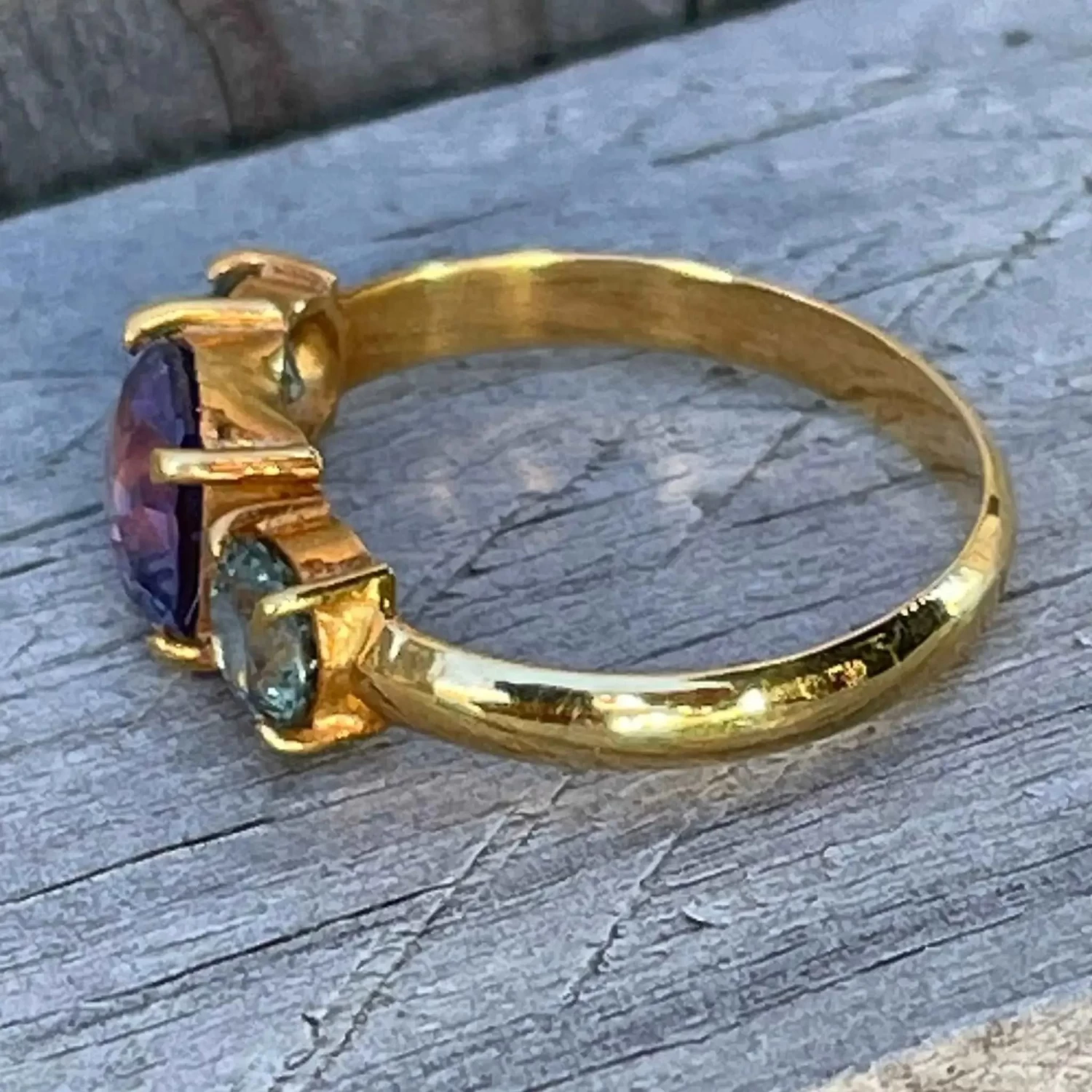 18k Gold Trilogy Sapphires Ring 13 18k Gold Trilogy Sapphires Ring - Image 13