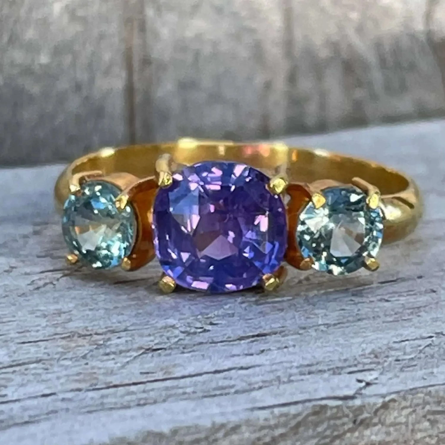18k Gold Trilogy Sapphires Ring 6 18k Gold Trilogy Sapphires Ring - Image 6