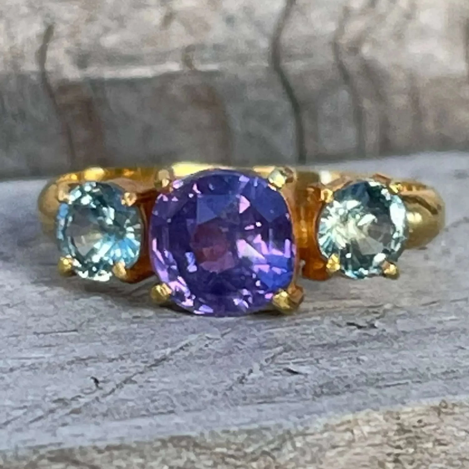 18k Gold Trilogy Sapphires Ring 5 18k Gold Trilogy Sapphires Ring - Image 5