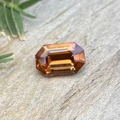 Loose Cinnamon Zircon