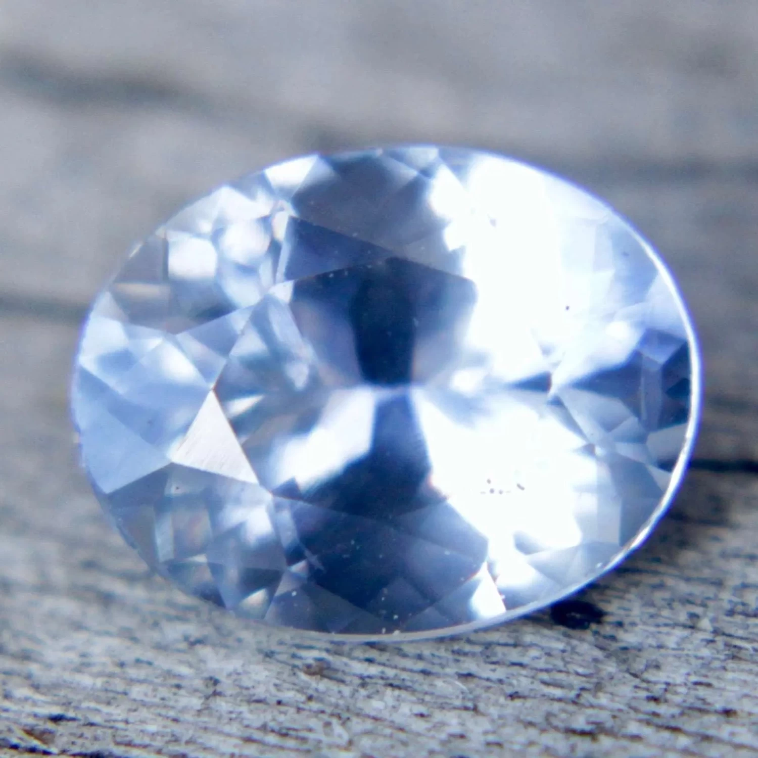 Loose Pale Blue Sapphire | Oval Cut | 1.26 Carat 8 Loose Pale Blue Sapphire | Oval Cut | 1.26 Carat - Image 8