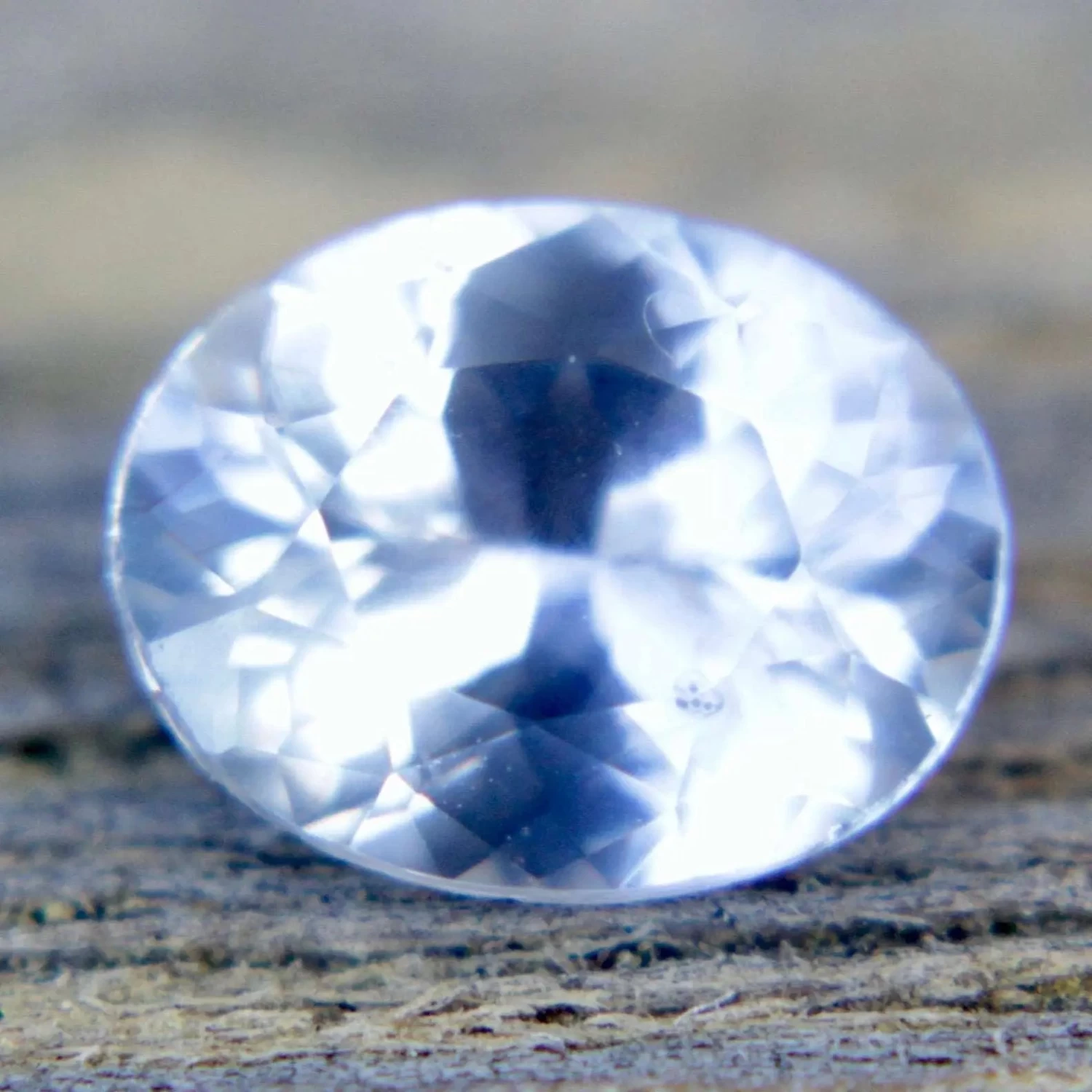 Loose Pale Blue Sapphire | Oval Cut | 1.26 Carat 4 Loose Pale Blue Sapphire | Oval Cut | 1.26 Carat - Image 4