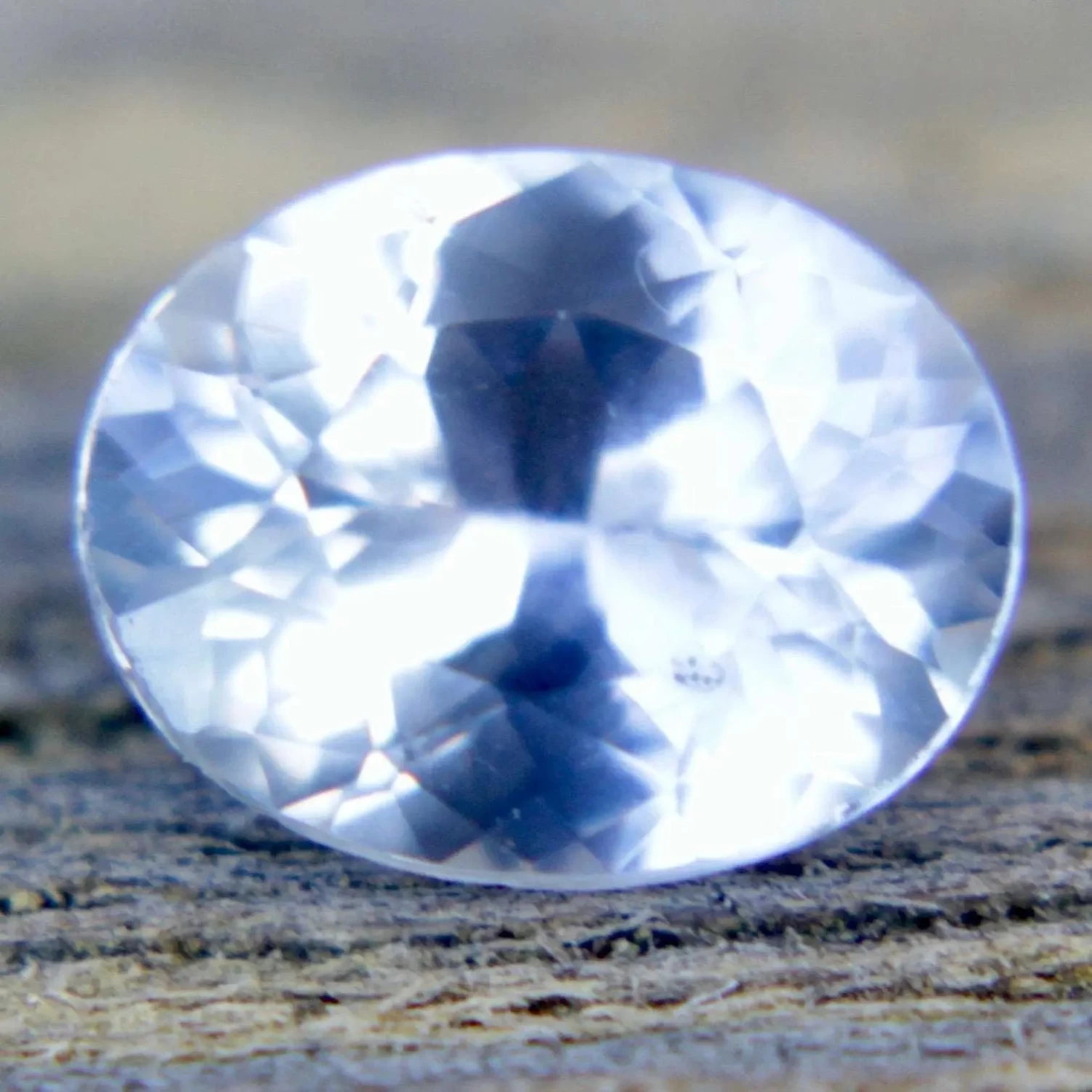 Loose Pale Blue Sapphire | Oval Cut | 1.26 Carat 5 Loose Pale Blue Sapphire | Oval Cut | 1.26 Carat - Image 5