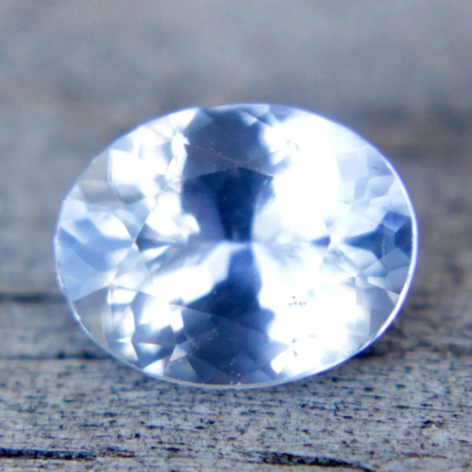 Loose Pale Blue Sapphire | Oval Cut | 1.26 Carat 9 Loose Pale Blue Sapphire | Oval Cut | 1.26 Carat - Image 9