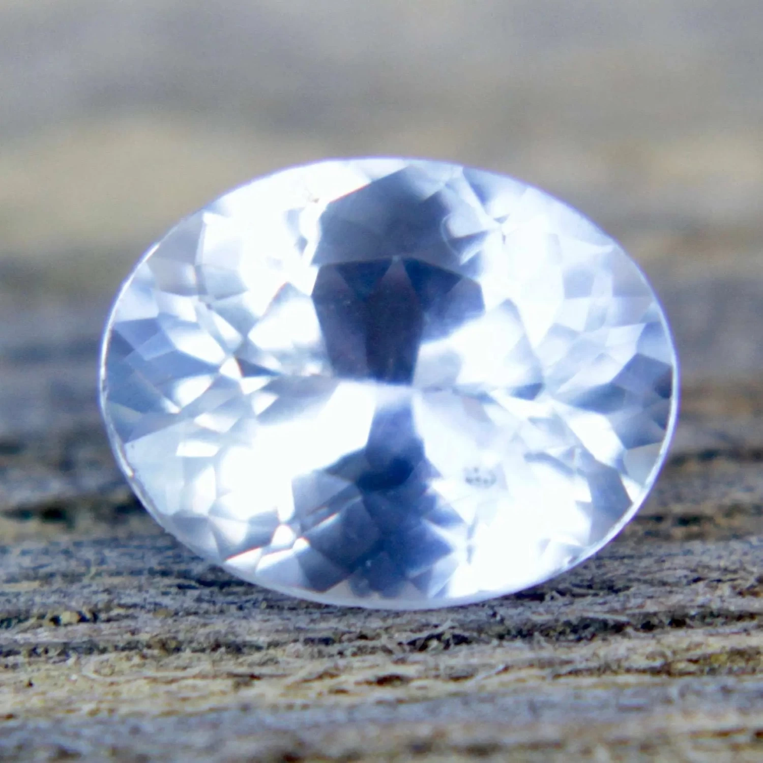Loose Pale Blue Sapphire | Oval Cut | 1.26 Carat 6 Loose Pale Blue Sapphire | Oval Cut | 1.26 Carat - Image 6
