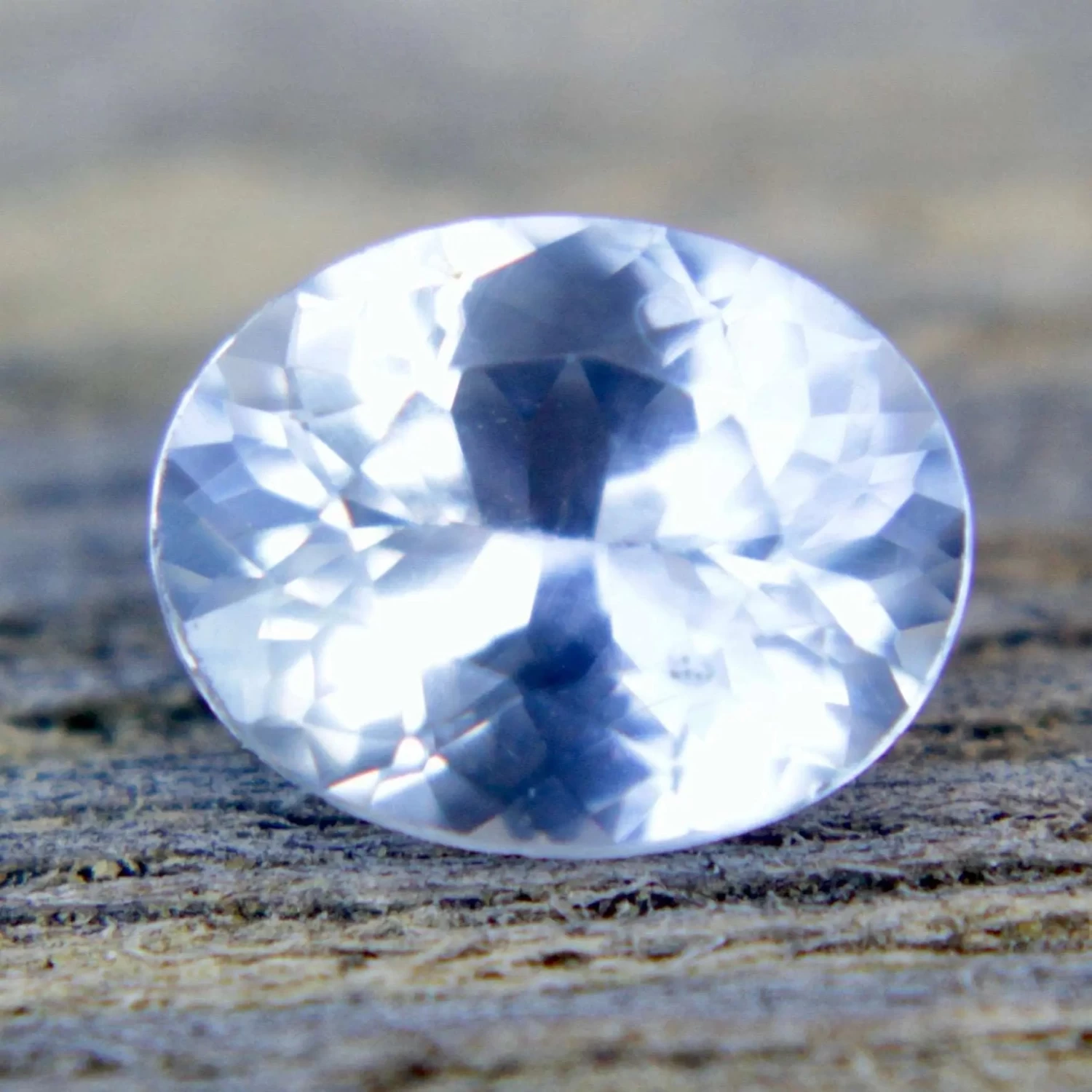 Loose Pale Blue Sapphire | Oval Cut | 1.26 Carat 7 Loose Pale Blue Sapphire | Oval Cut | 1.26 Carat - Image 7