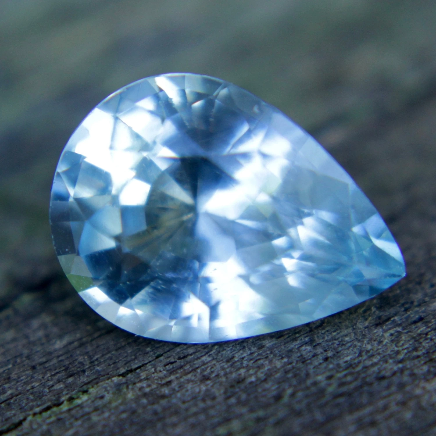 Natural Aquamarine – Pear Cut | 2.65 Carats 7 Natural Aquamarine – Pear Cut | 2.65 Carats - Image 7