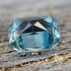 Natural Bi Coloured Sapphire | Green And Purple -Sapphire Pal Shop natural bi coloured sapphire green and purplesapphirepal 550673