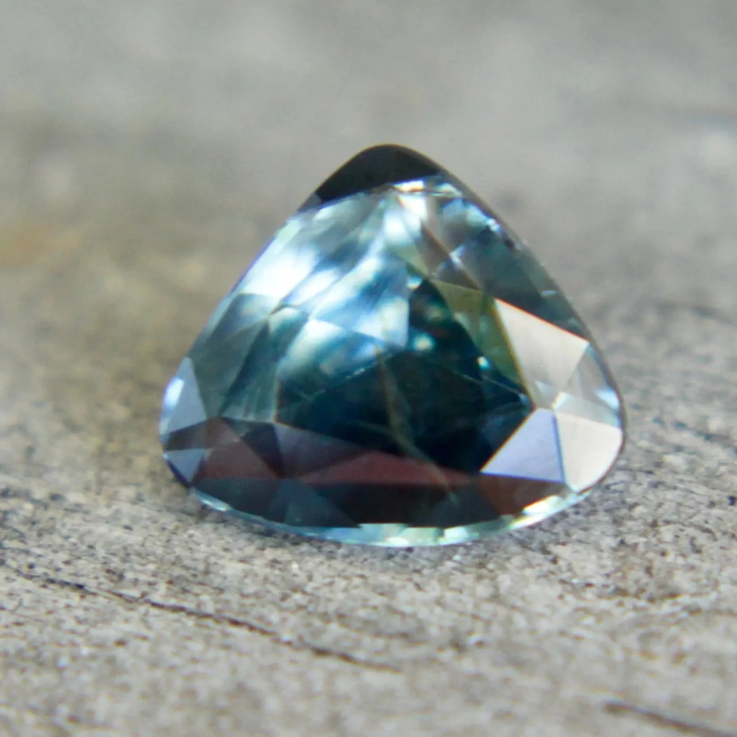 Natural Blue Green Sapphire – 0.80 Carat Trillion Cut | Unheated Madagascar Gemstone 4 Natural Blue Green Sapphire – 0.80 Carat Trillion Cut | Unheated Madagascar Gemstone - Image 4