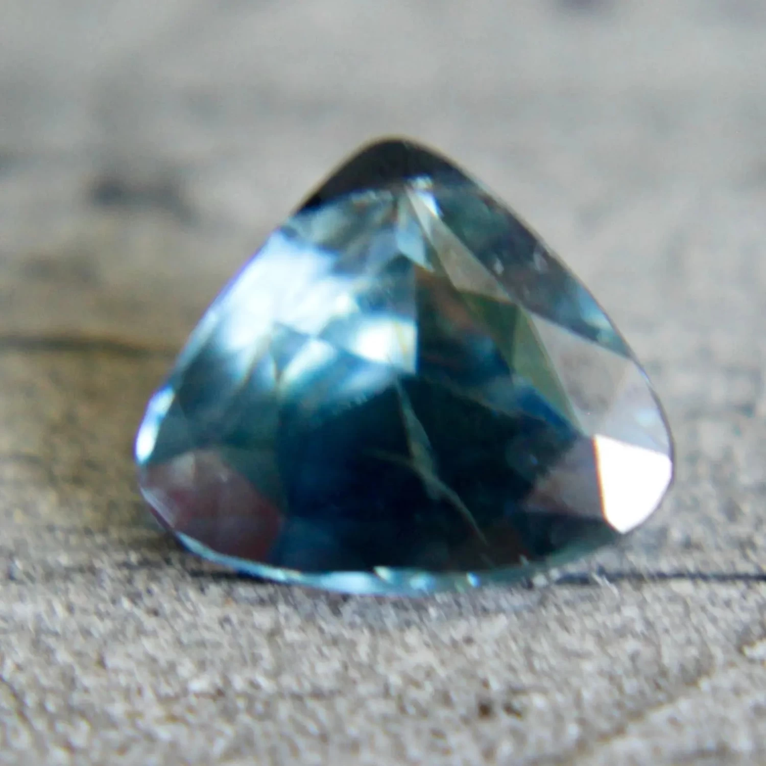 Natural Blue Green Sapphire – 0.80 Carat Trillion Cut | Unheated Madagascar Gemstone 6 Natural Blue Green Sapphire – 0.80 Carat Trillion Cut | Unheated Madagascar Gemstone - Image 6