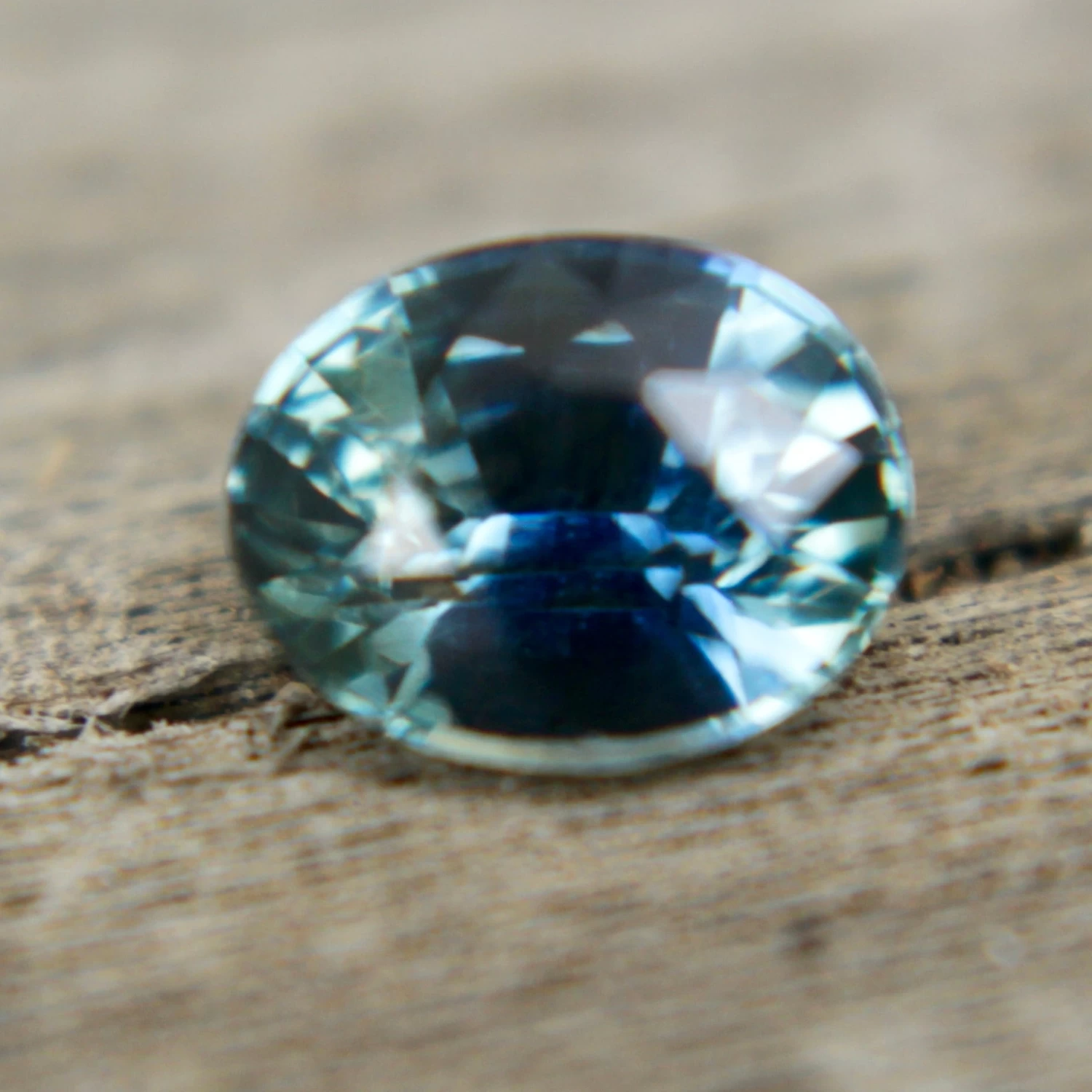 Natural Blue Green Sapphire – 0.84 Carat Oval Cut | Unheated Madagascar Gemstone 6 Natural Blue Green Sapphire – 0.84 Carat Oval Cut | Unheated Madagascar Gemstone - Image 6
