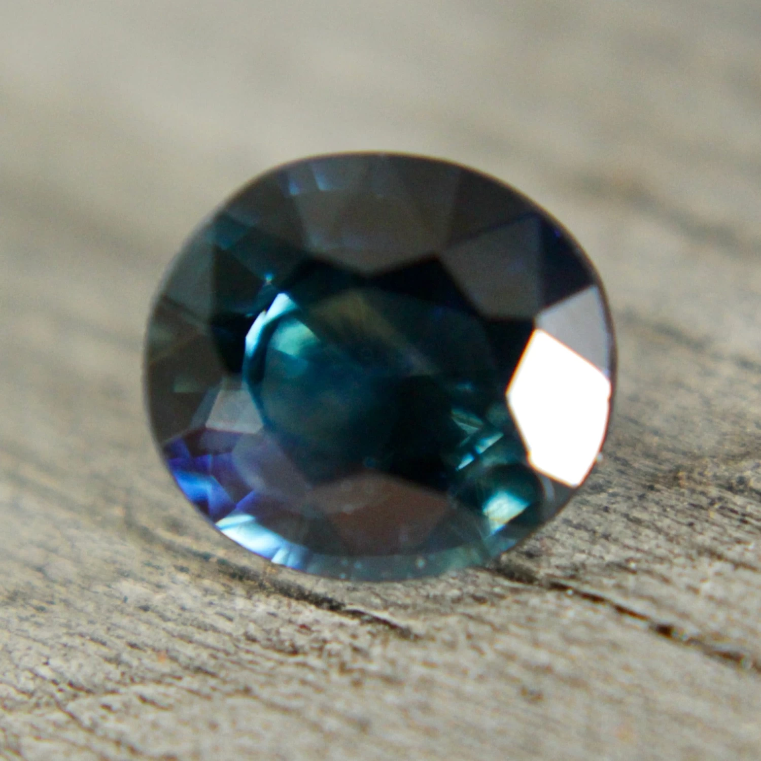 Natural Blue Green Sapphire – 0.95 Carat Oval Cut | Unheated Madagascar Gemstone 9 Natural Blue Green Sapphire – 0.95 Carat Oval Cut | Unheated Madagascar Gemstone - Image 9