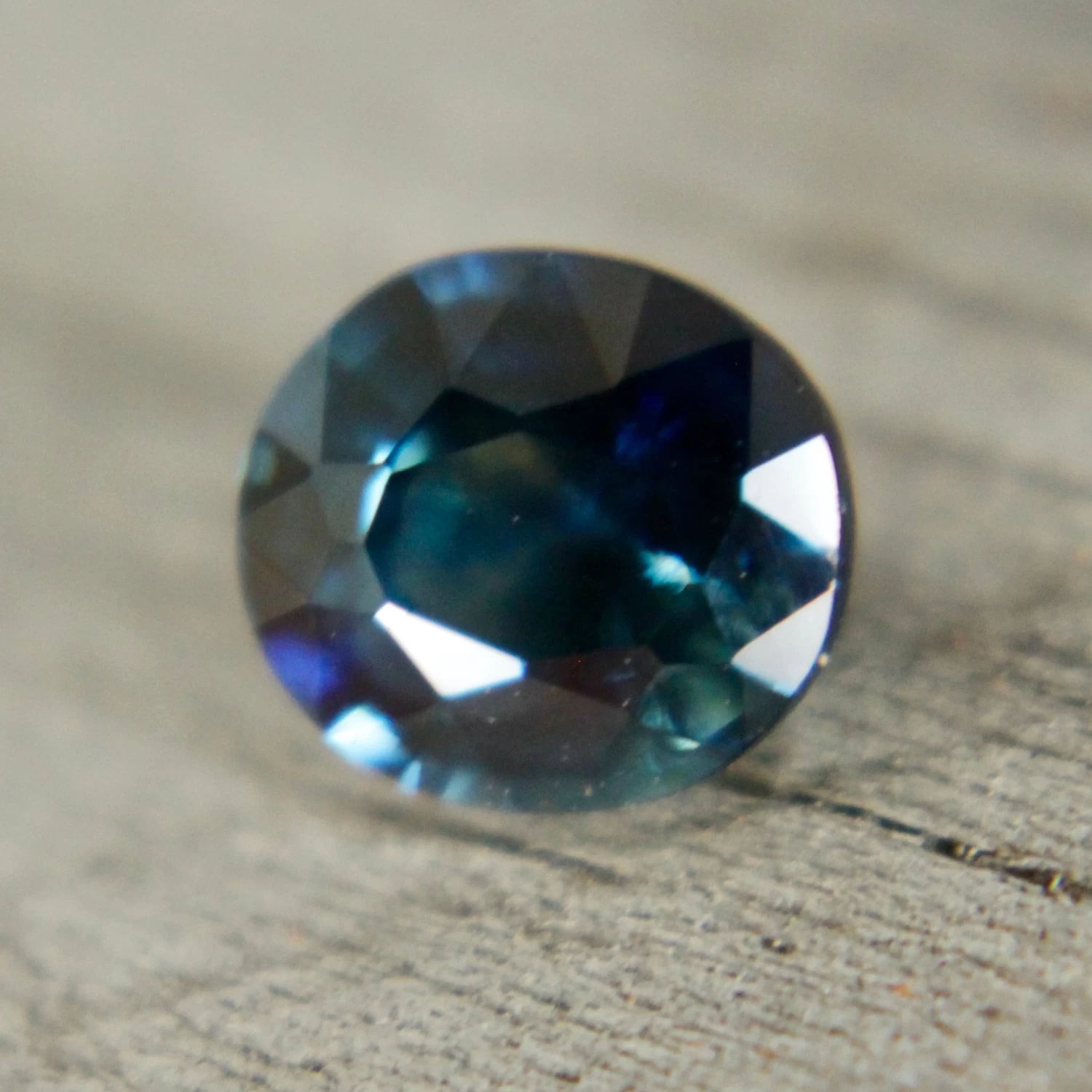Natural Blue Green Sapphire – 0.95 Carat Oval Cut | Unheated Madagascar Gemstone 5 Natural Blue Green Sapphire – 0.95 Carat Oval Cut | Unheated Madagascar Gemstone - Image 5
