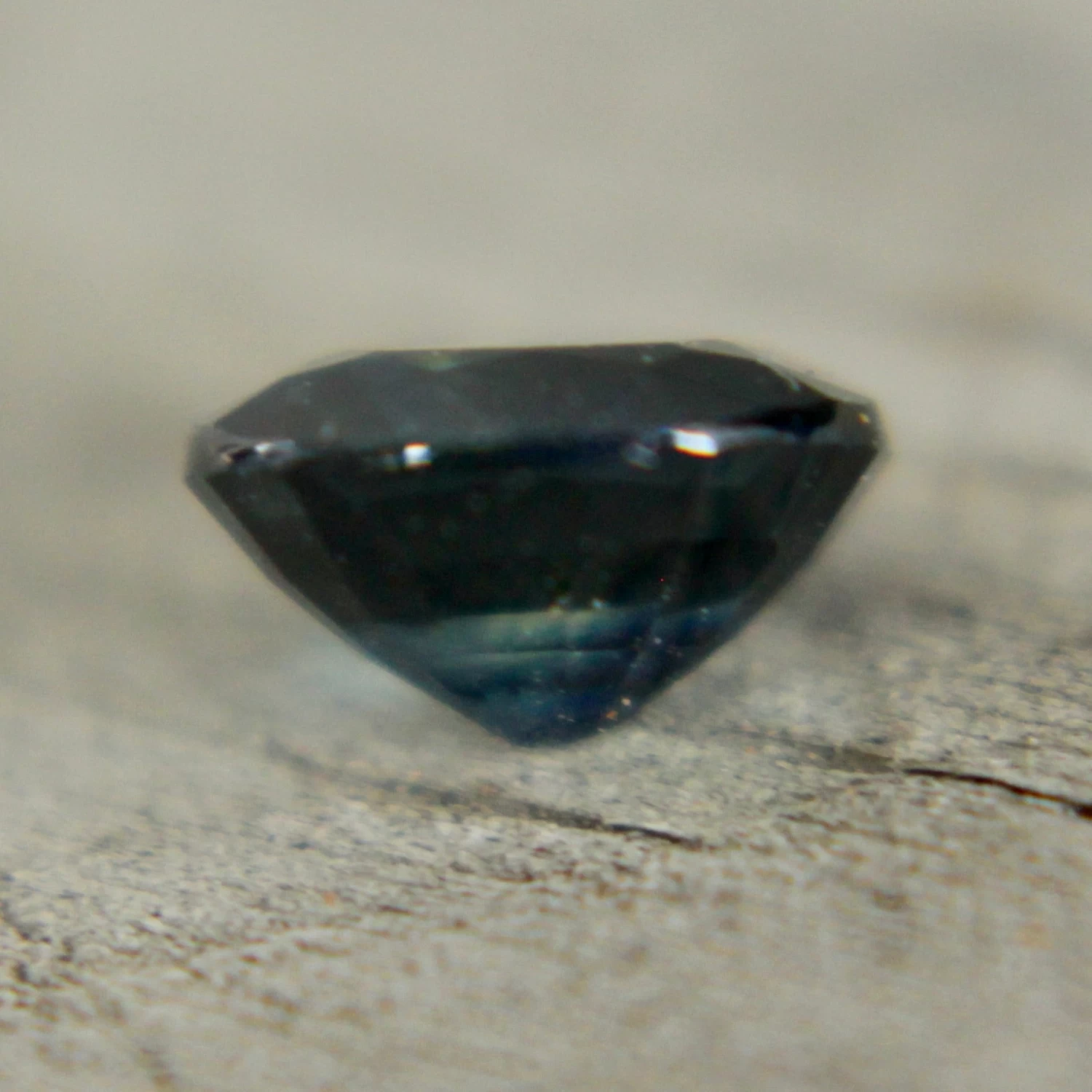 Natural Blue Green Sapphire – 0.95 Carat Oval Cut | Unheated Madagascar Gemstone 3 Natural Blue Green Sapphire – 0.95 Carat Oval Cut | Unheated Madagascar Gemstone - Image 3