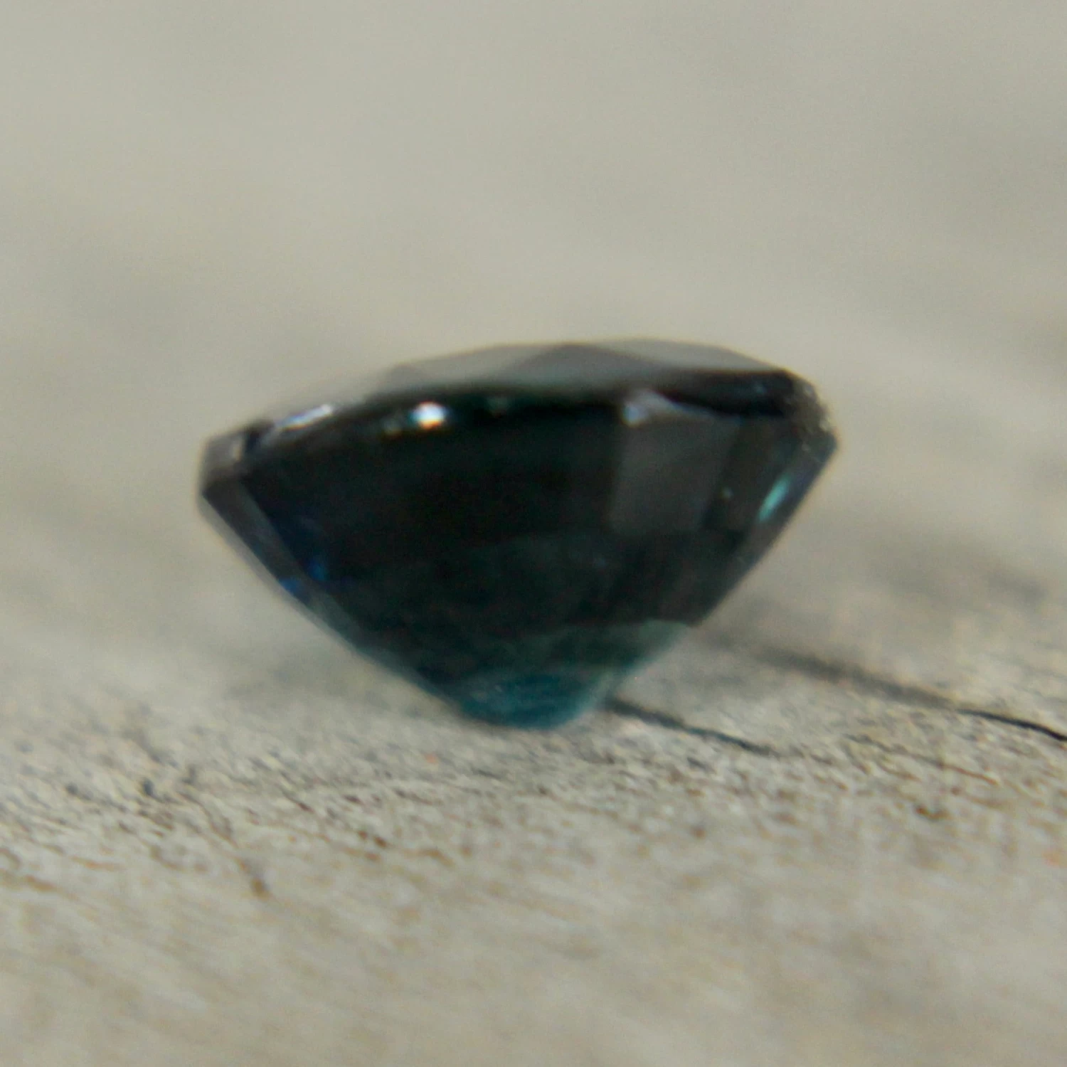 Natural Blue Green Sapphire – 0.95 Carat Oval Cut | Unheated Madagascar Gemstone 7 Natural Blue Green Sapphire – 0.95 Carat Oval Cut | Unheated Madagascar Gemstone - Image 7