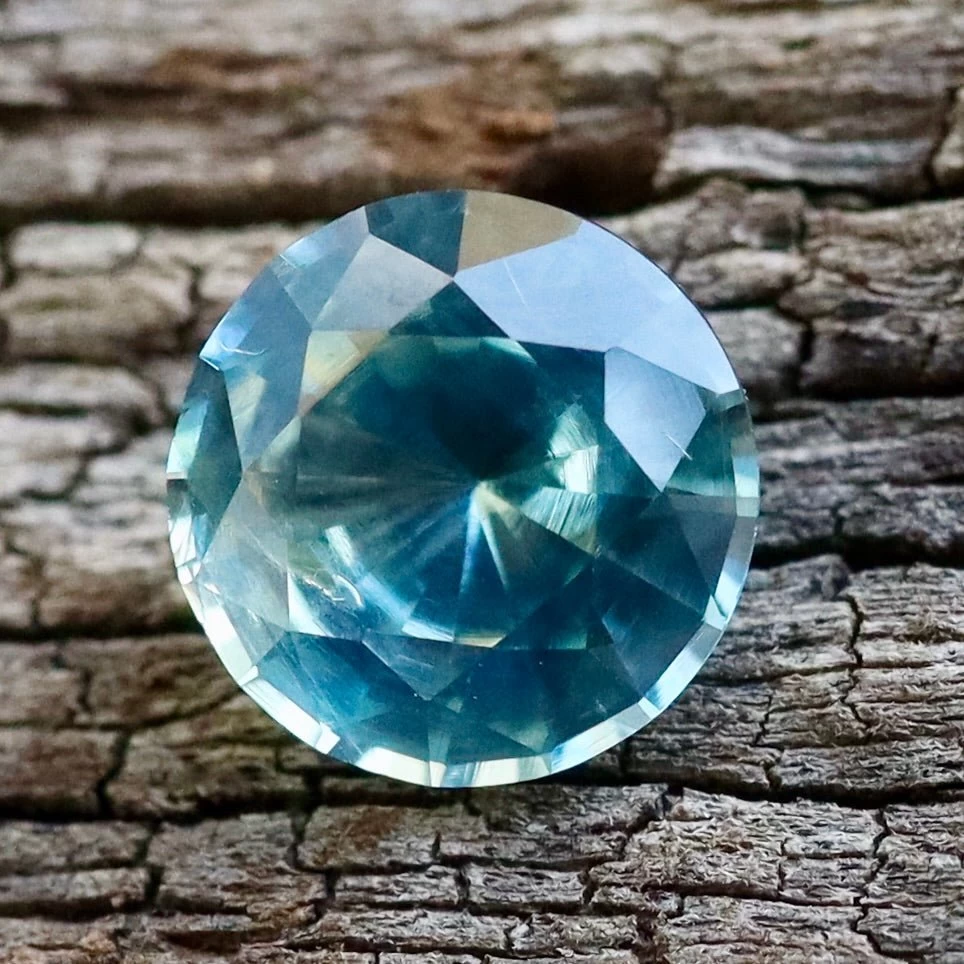 Natural Blue-Green Sapphire – 1.03 Carats 1 Natural Blue-Green Sapphire – 1.03 Carats