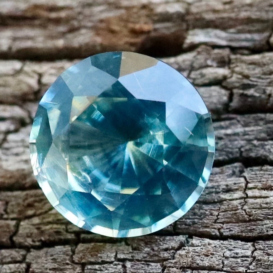 Natural Blue-Green Sapphire – 1.03 Carats 5 Natural Blue-Green Sapphire – 1.03 Carats - Image 5