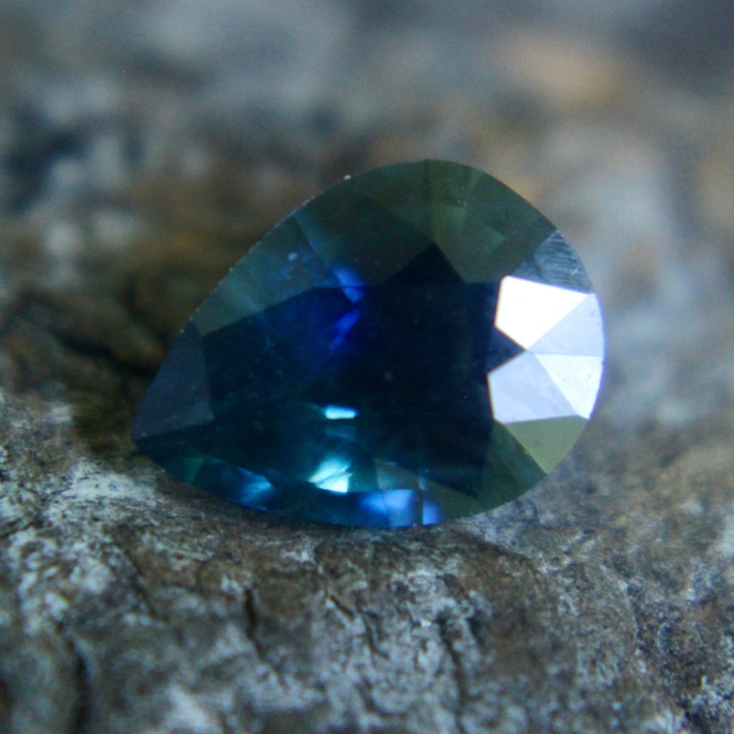 Natural Blue Green Sapphire – 1.05 Carat Pear Cut | Unheated | Eye Clean 5 Natural Blue Green Sapphire – 1.05 Carat Pear Cut | Unheated | Eye Clean - Image 5