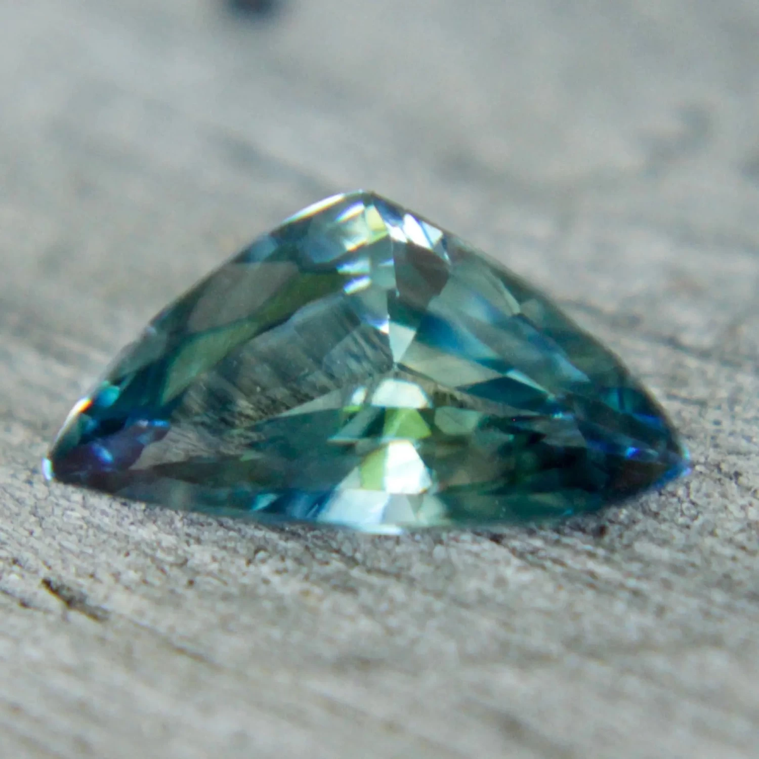 Natural Blue Green Sapphire – 1.13 Carat Freeform Cut | Unheated Madagascar Gemstone 5 Natural Blue Green Sapphire – 1.13 Carat Freeform Cut | Unheated Madagascar Gemstone - Image 5