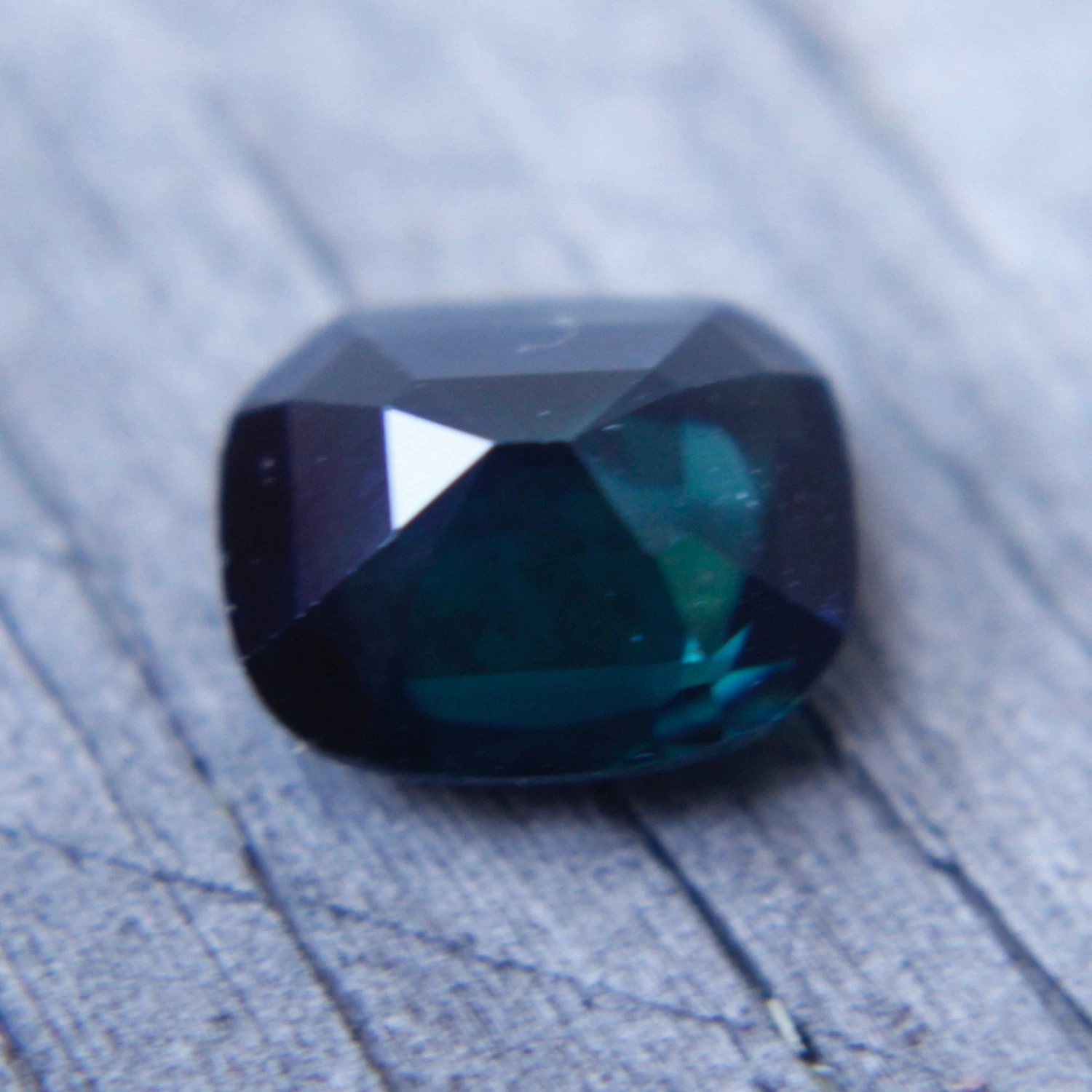 Natural Blue Green Sapphire – 2.29 Carat Cushion Cut 3 Natural Blue Green Sapphire – 2.29 Carat Cushion Cut - Image 3