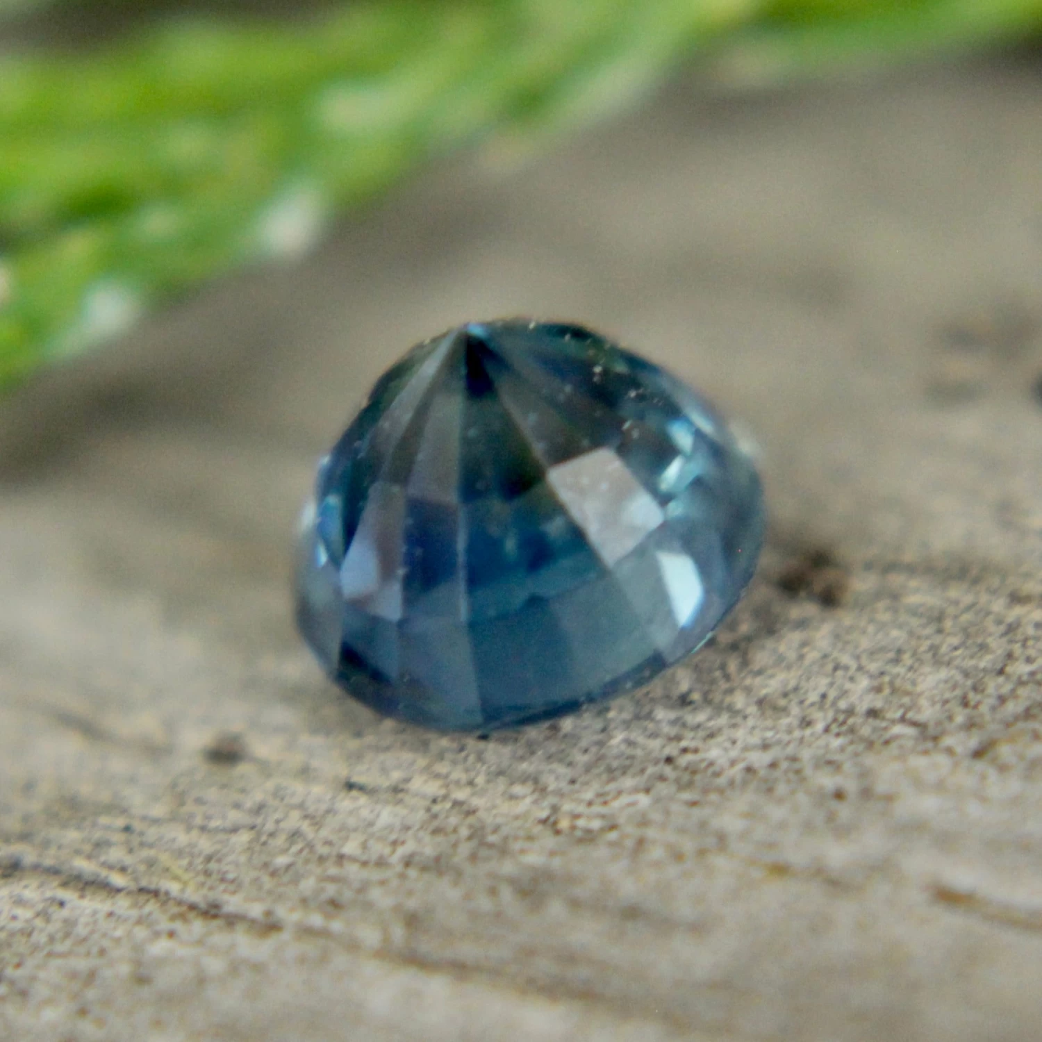 Natural Blue Sapphire – 0.95 Carat Round Cut | Unheated Ceylon Gemstone 2 Natural Blue Sapphire – 0.95 Carat Round Cut | Unheated Ceylon Gemstone - Image 2