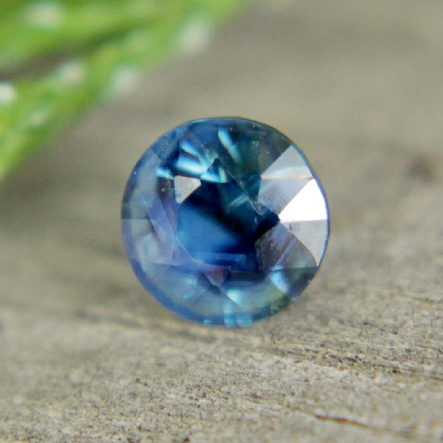 Natural Blue Sapphire – 0.95 Carat Round Cut | Unheated Ceylon Gemstone 1 Natural Blue Sapphire – 0.95 Carat Round Cut | Unheated Ceylon Gemstone