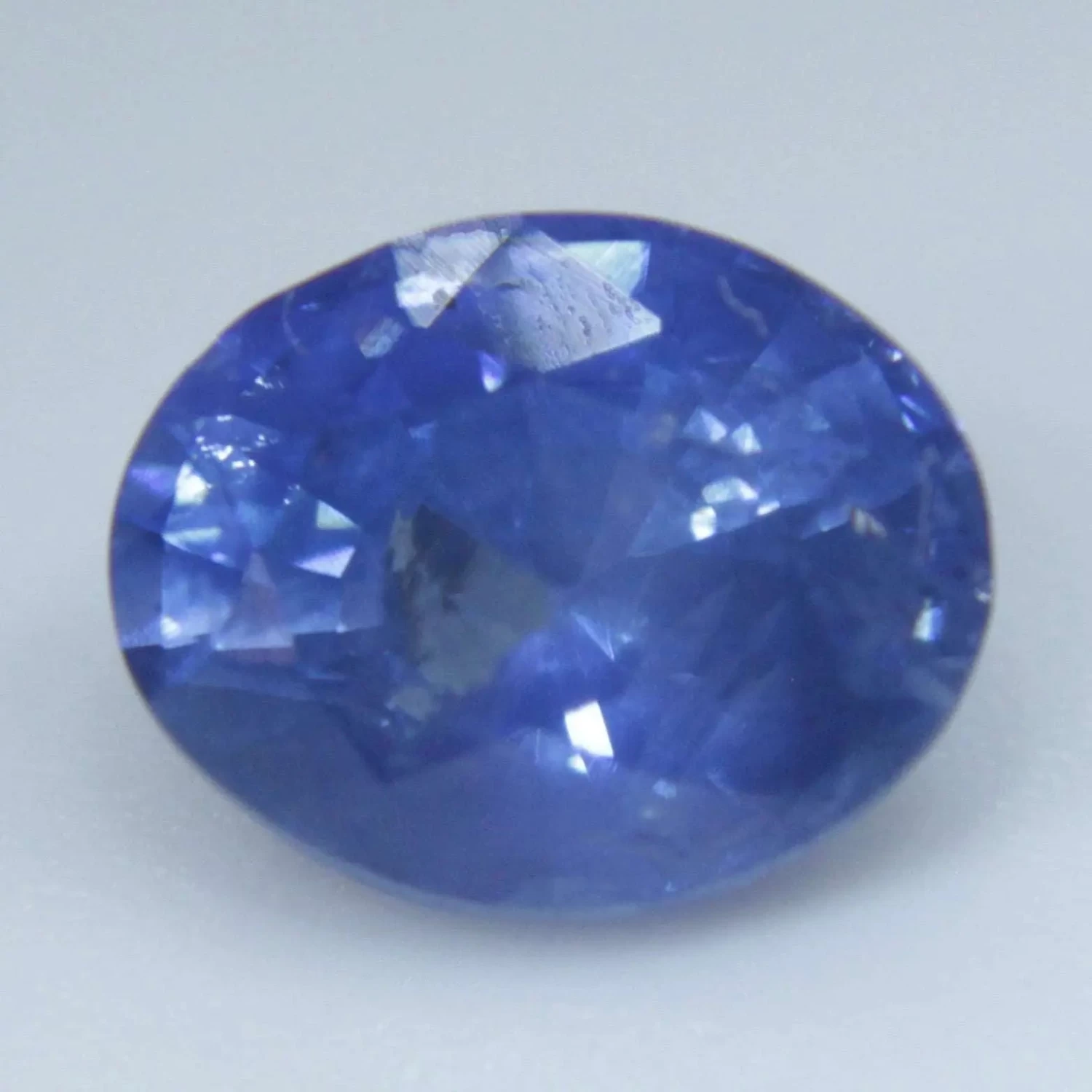 Natural Blue Sapphire – 1.65 Carat Oval Cut 4 Natural Blue Sapphire – 1.65 Carat Oval Cut - Image 4