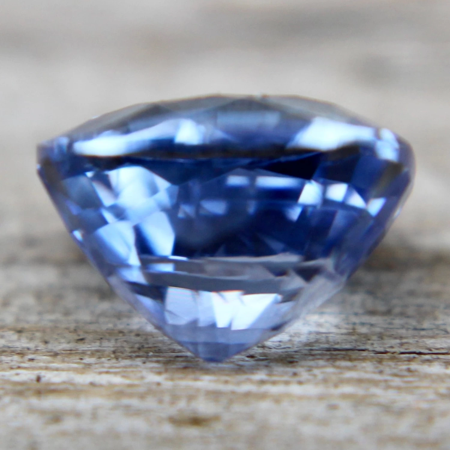 Natural Blue Sapphire | Cushion Cut | 2.03 Carat 4 Natural Blue Sapphire | Cushion Cut | 2.03 Carat - Image 4