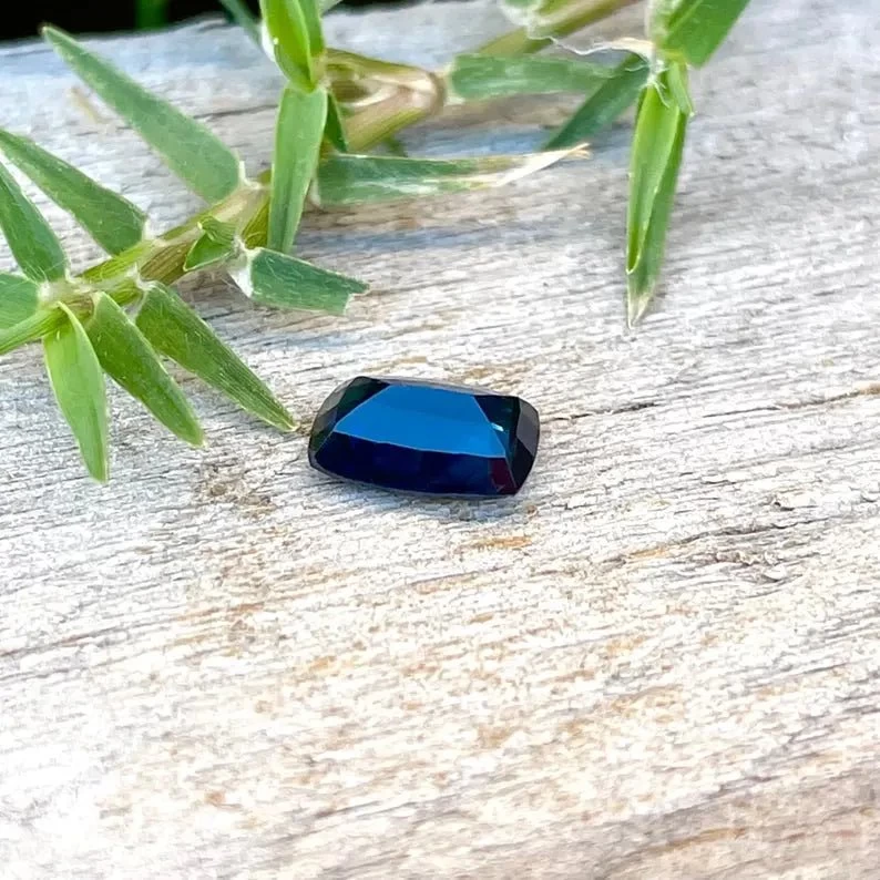 Natural Blue Sapphire | Cushion Cut | 0.85 Carat | Ceylon 2 Natural Blue Sapphire | Cushion Cut | 0.85 Carat | Ceylon - Image 2