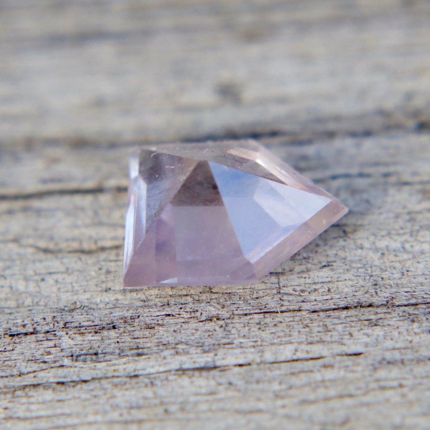 Natural Ceylon Pink Sapphire | Freeform Cut | 1.50 Carat | Unheated Loose Sapphire 2 Natural Ceylon Pink Sapphire | Freeform Cut | 1.50 Carat | Unheated Loose Sapphire - Image 2