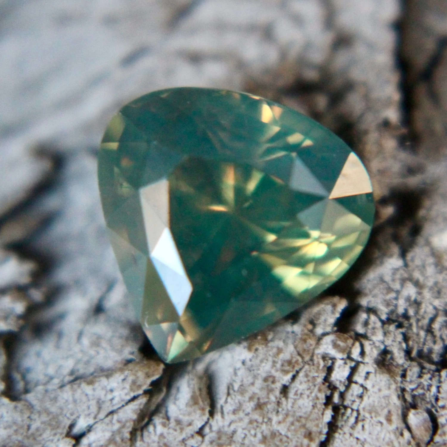 Natural Colour Change Sapphire 8 Natural Colour Change Sapphire - Image 8