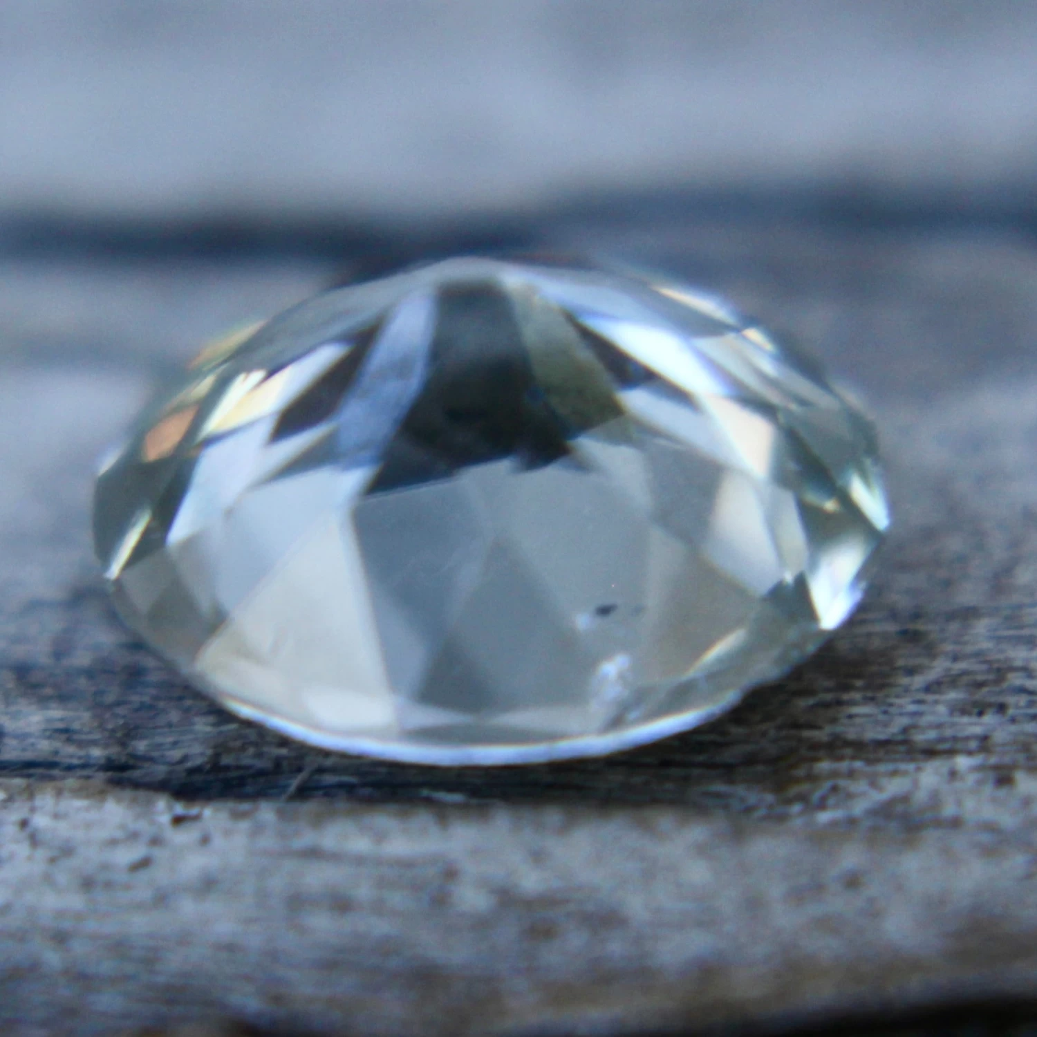 Natural Colourless Sapphire – Oval Cut | 1.70 Carat 2 Natural Colourless Sapphire – Oval Cut | 1.70 Carat - Image 2