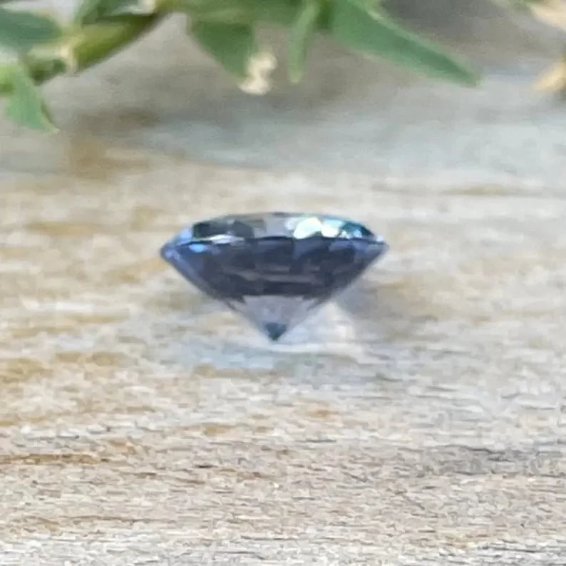 Natural Cornflower Blue Sapphire – 1.20 Carat Round Cut | Unheated Ceylon Gemstone 3 Natural Cornflower Blue Sapphire – 1.20 Carat Round Cut | Unheated Ceylon Gemstone - Image 3
