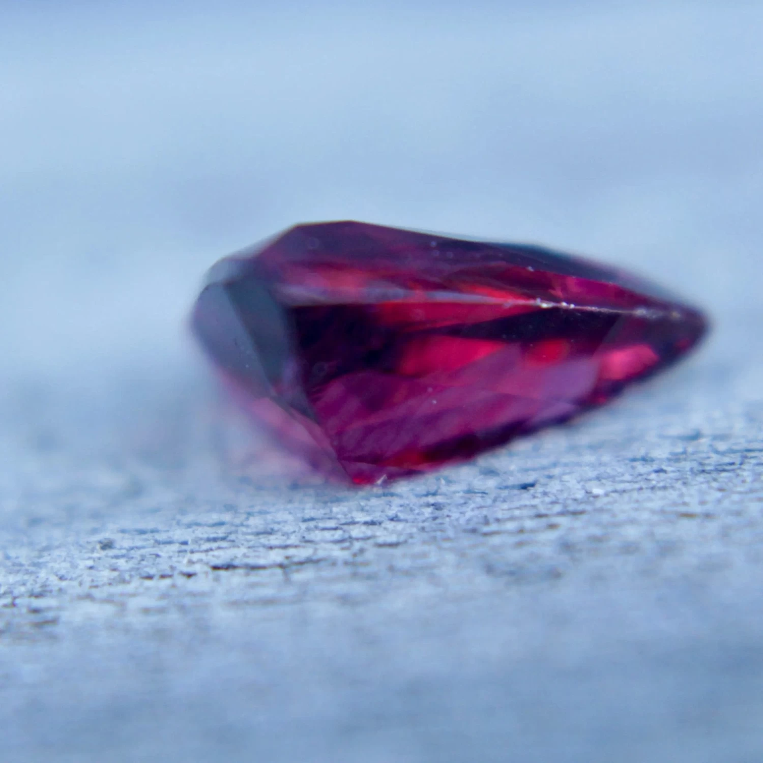Natural Garnet | Cushion Cut | 3.20 Carat 2 Natural Garnet | Cushion Cut | 3.20 Carat - Image 2