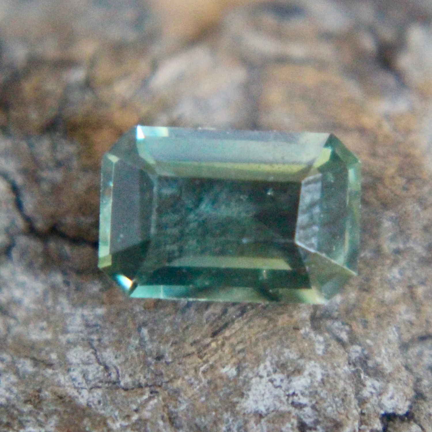 Natural Green Sapphire β 0.63 Carat Emerald Cut, Unheated 4 Natural Green Sapphire β 0.63 Carat Emerald Cut, Unheated - Image 4