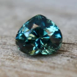 Natural Green Sapphire - 0.90 Carat -Sapphire Pal Shop natural green sapphire 090 caratsapphirepal 910468