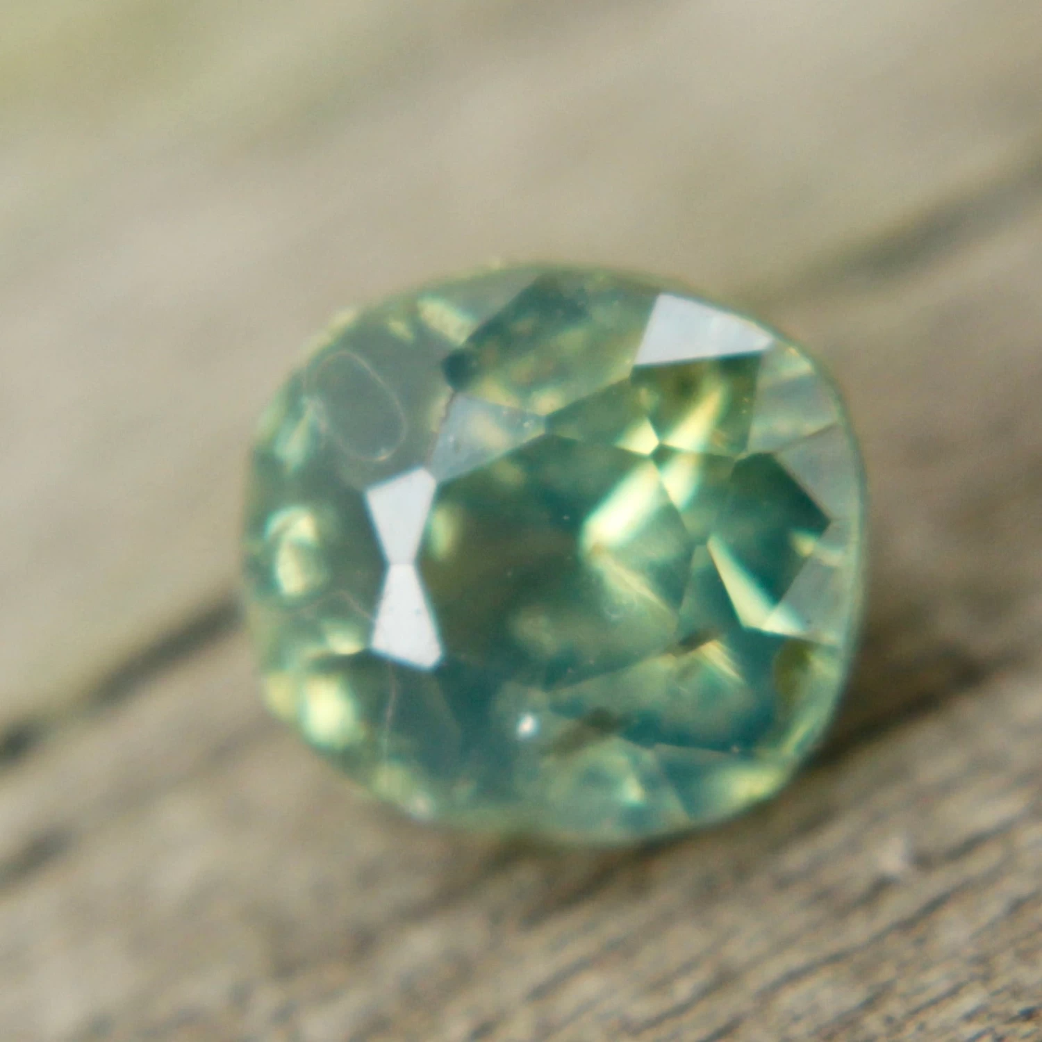 Natural Green Sapphire | 0.95 Carat Cushion Cut 4 Natural Green Sapphire | 0.95 Carat Cushion Cut - Image 4