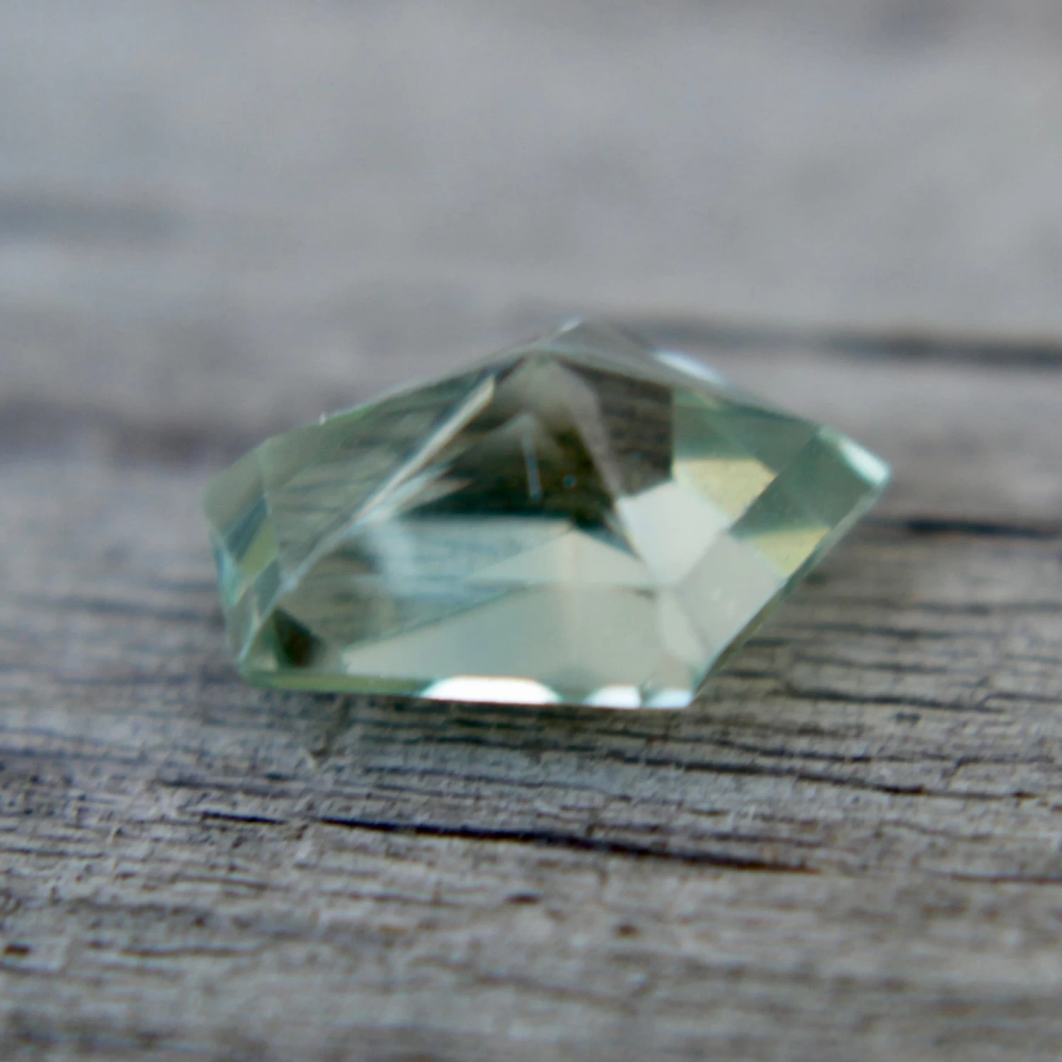 Natural Green Sapphire – 1.06 Carat | Freeform Cut | Eye Clean | Unheated 3 Natural Green Sapphire – 1.06 Carat | Freeform Cut | Eye Clean | Unheated - Image 3