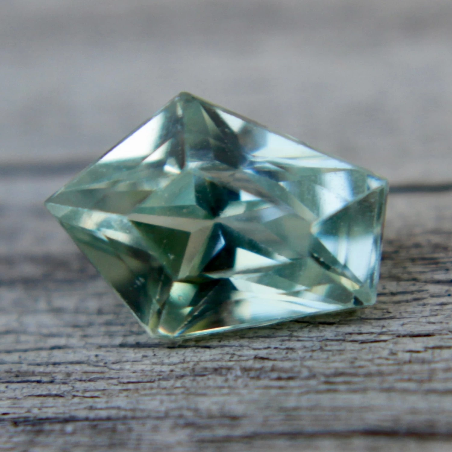 Natural Green Sapphire – 1.06 Carat | Freeform Cut | Eye Clean | Unheated 8 Natural Green Sapphire – 1.06 Carat | Freeform Cut | Eye Clean | Unheated - Image 8