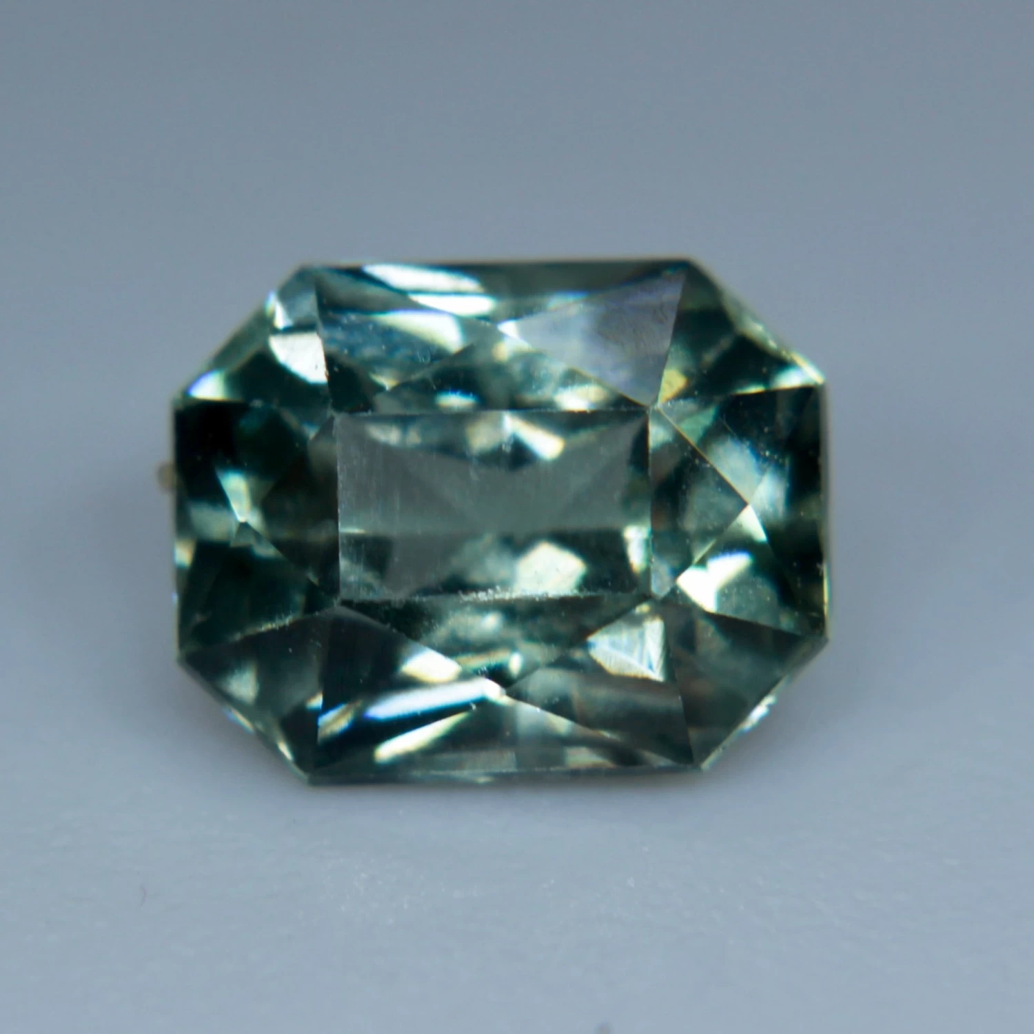 Natural Green Sapphire – 1.06 Carat | Freeform Cut | Unheated | Eye Clean 8 Natural Green Sapphire – 1.06 Carat | Freeform Cut | Unheated | Eye Clean - Image 8