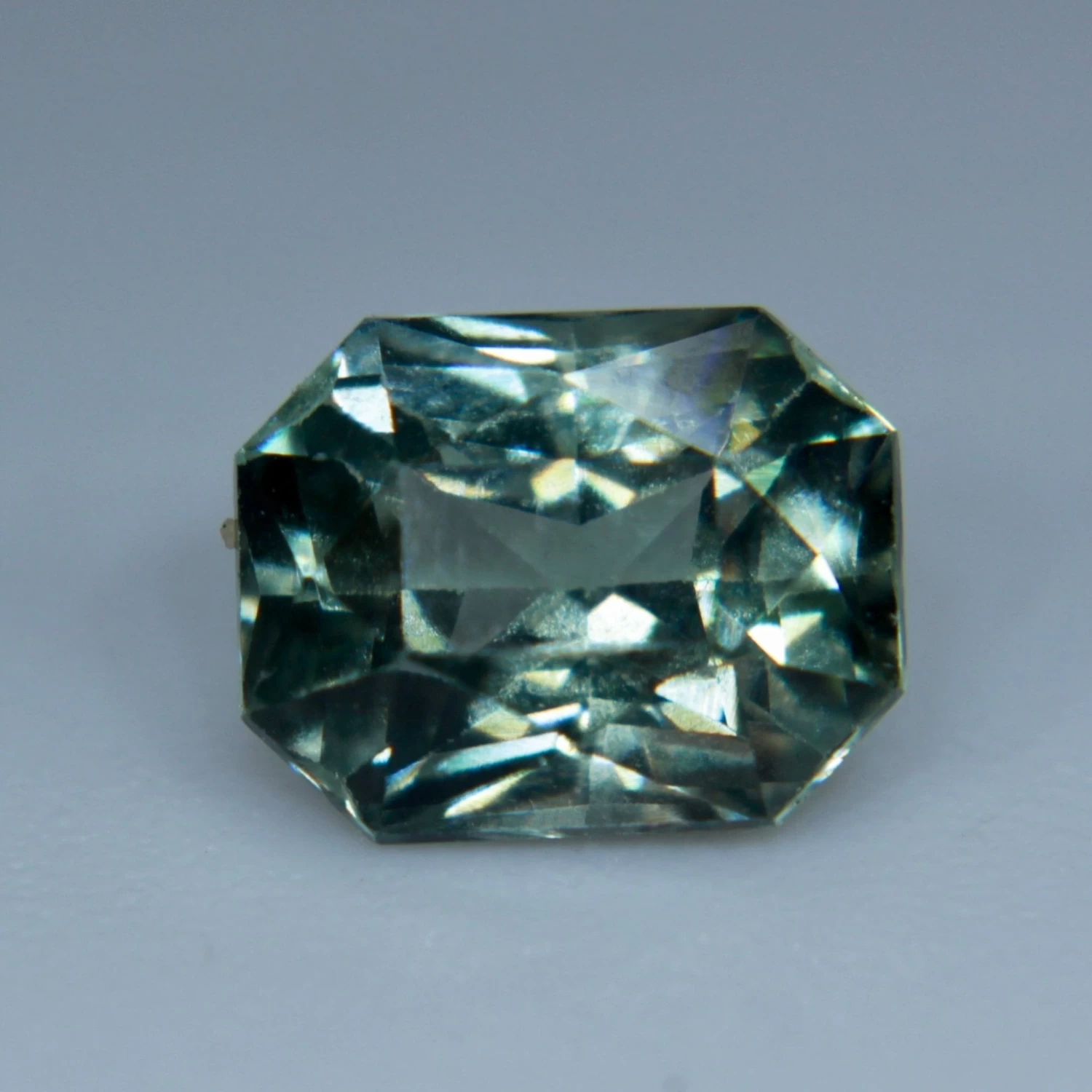 Natural Green Sapphire – 1.06 Carat | Freeform Cut | Unheated | Eye Clean 5 Natural Green Sapphire – 1.06 Carat | Freeform Cut | Unheated | Eye Clean - Image 5