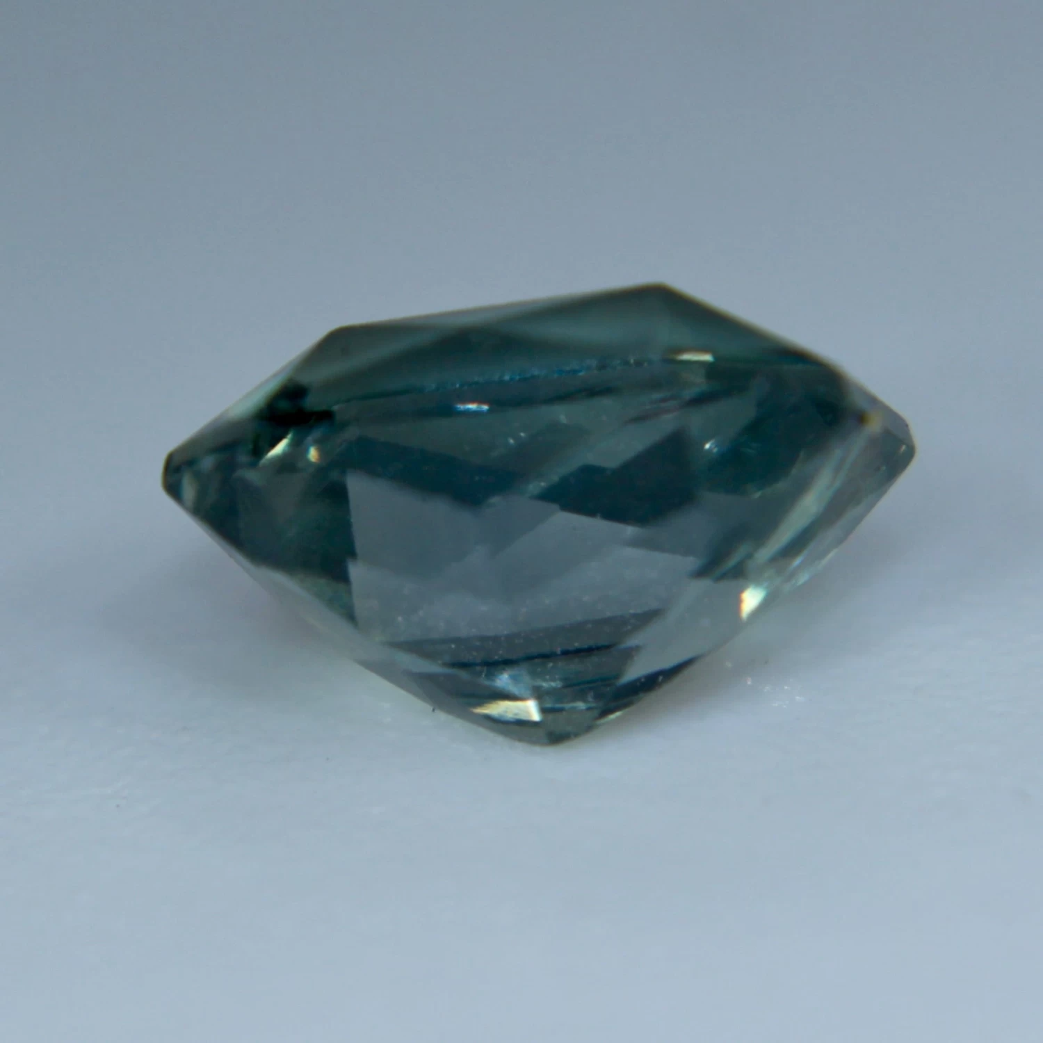 Natural Green Sapphire – 1.06 Carat | Freeform Cut | Unheated | Eye Clean 6 Natural Green Sapphire – 1.06 Carat | Freeform Cut | Unheated | Eye Clean - Image 6