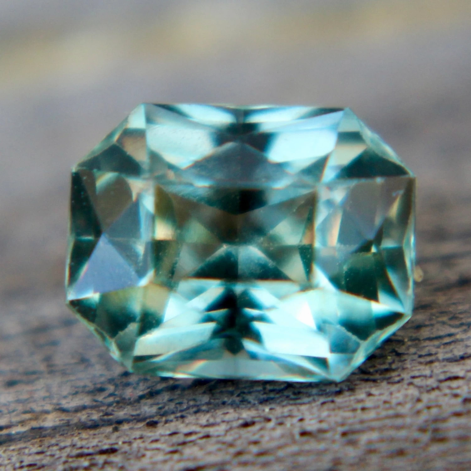 Natural Green Sapphire – 1.06 Carat | Freeform Cut | Unheated | Eye Clean 12 Natural Green Sapphire – 1.06 Carat | Freeform Cut | Unheated | Eye Clean - Image 12