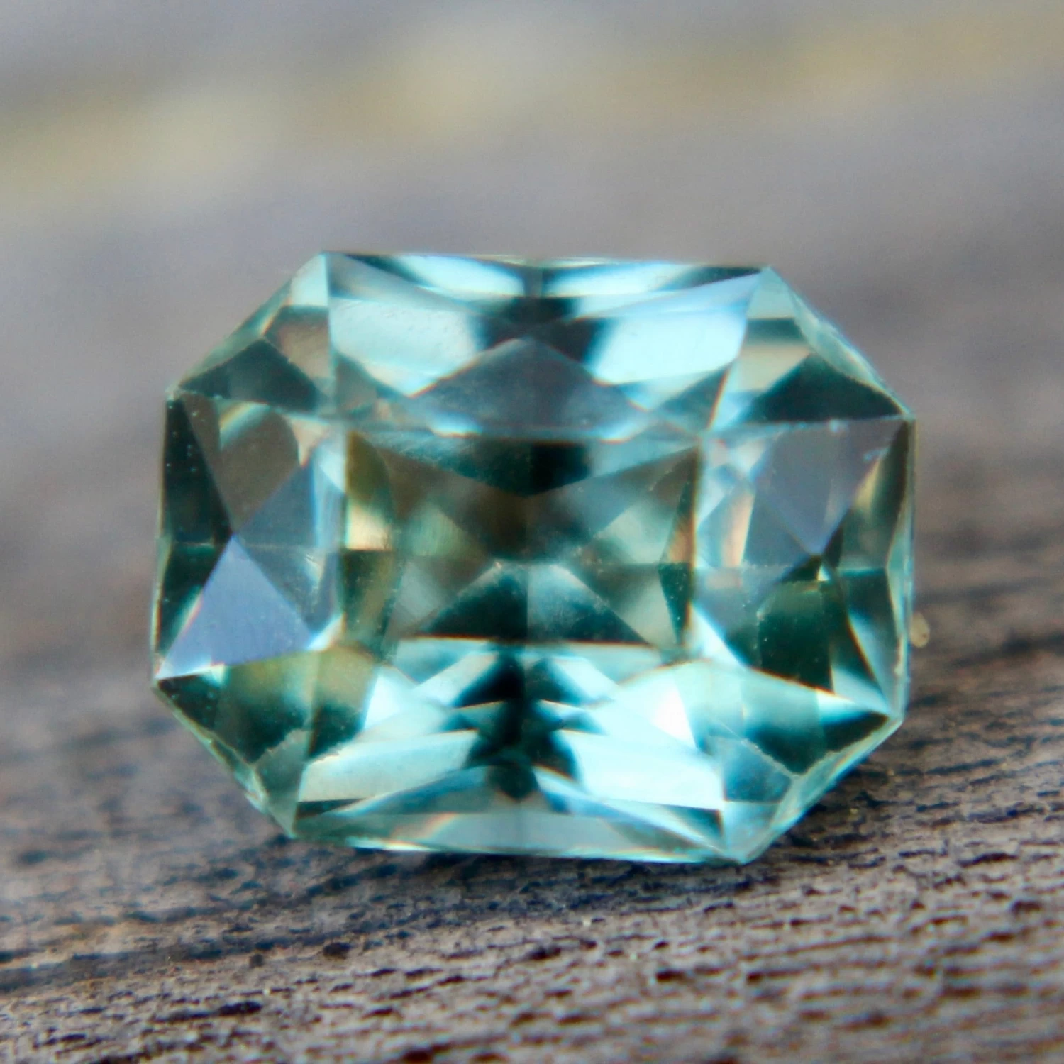 Natural Green Sapphire – 1.06 Carat | Freeform Cut | Unheated | Eye Clean 10 Natural Green Sapphire – 1.06 Carat | Freeform Cut | Unheated | Eye Clean - Image 10