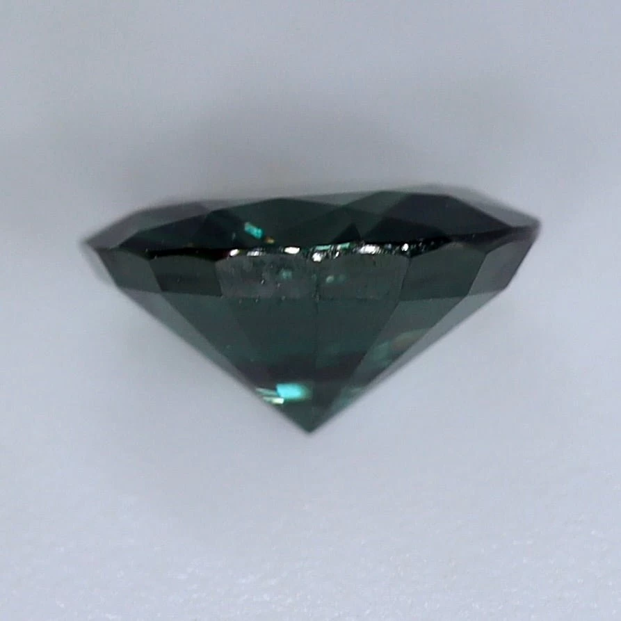 Natural Green Sapphire – 1.61 Carat Round Cut From Madagascar 3 Natural Green Sapphire – 1.61 Carat Round Cut From Madagascar - Image 3