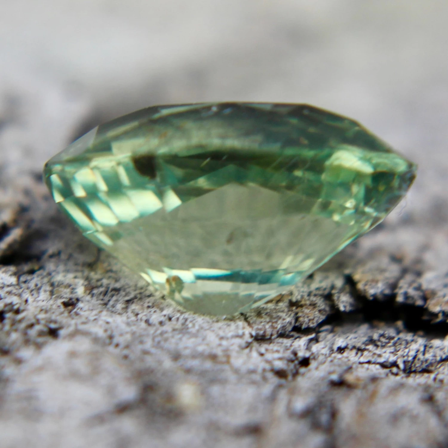 Natural Green Sapphire 4 Natural Green Sapphire - Image 4