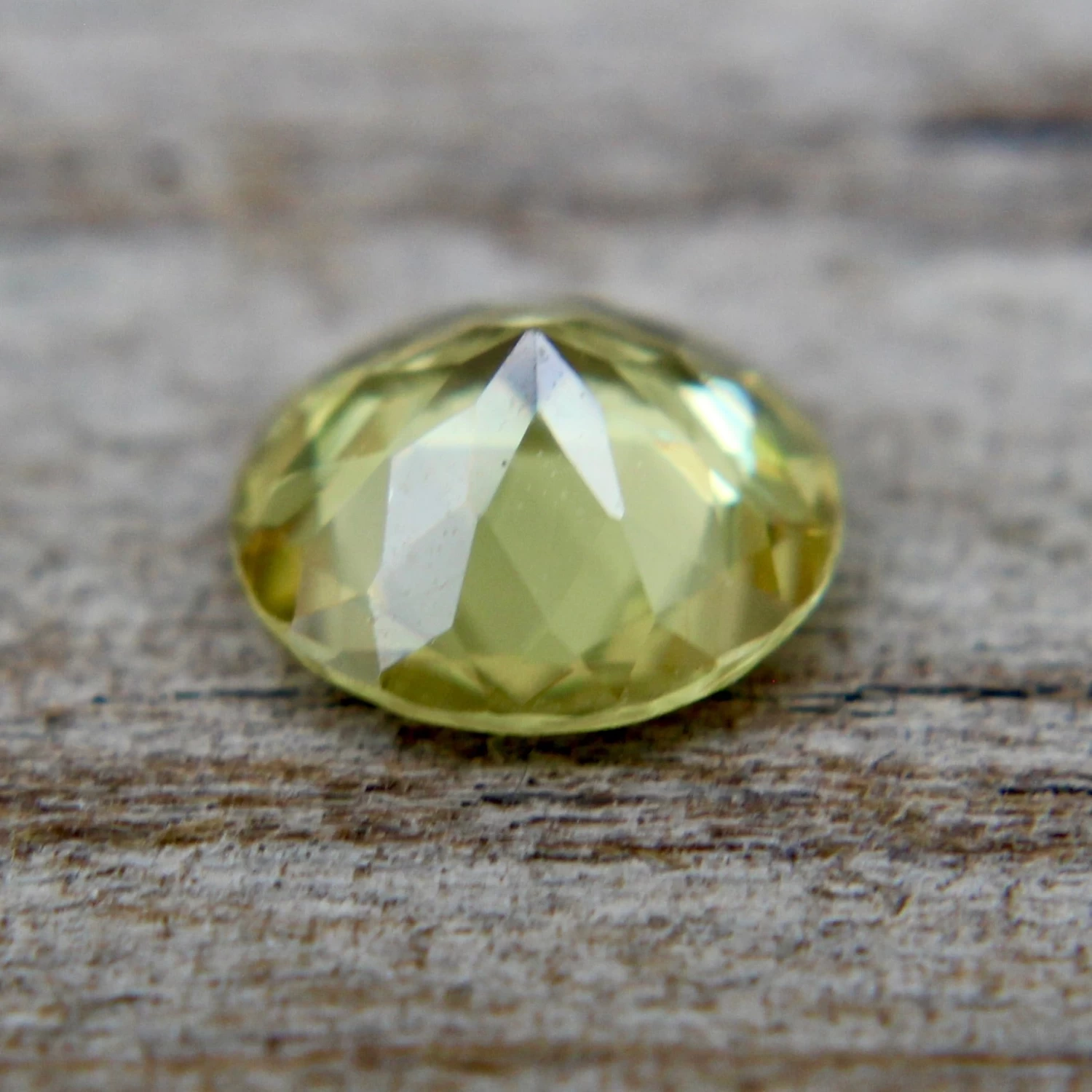 Natural Greenish Yellow Sapphire 2 Natural Greenish Yellow Sapphire - Image 2