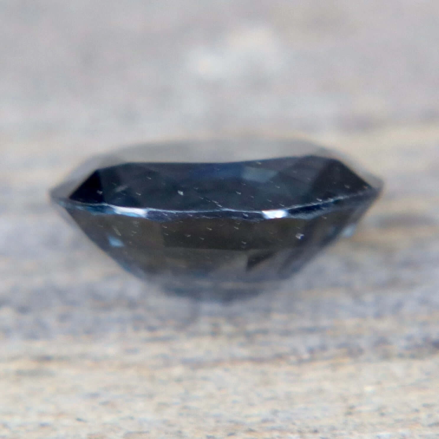 Natural Greyish Purple Spinel – 1.08 Carat (Untreated, Ceylon Origin) 2 Natural Greyish Purple Spinel – 1.08 Carat (Untreated, Ceylon Origin) - Image 2