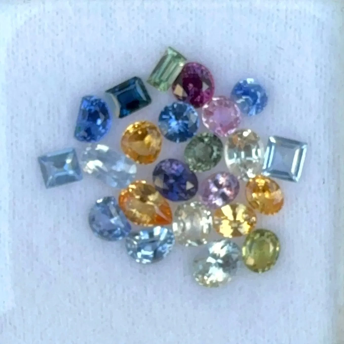 Natural Mix Coloured Sapphires Set Of Gemstones 14 Natural Mix Coloured Sapphires Set Of Gemstones - Image 14